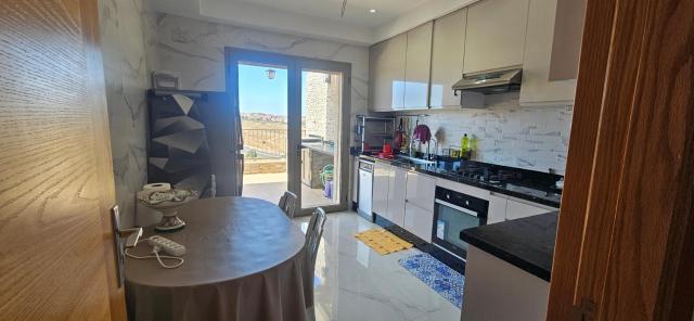 Bright 100m2 apartment with panoramic view and terrace