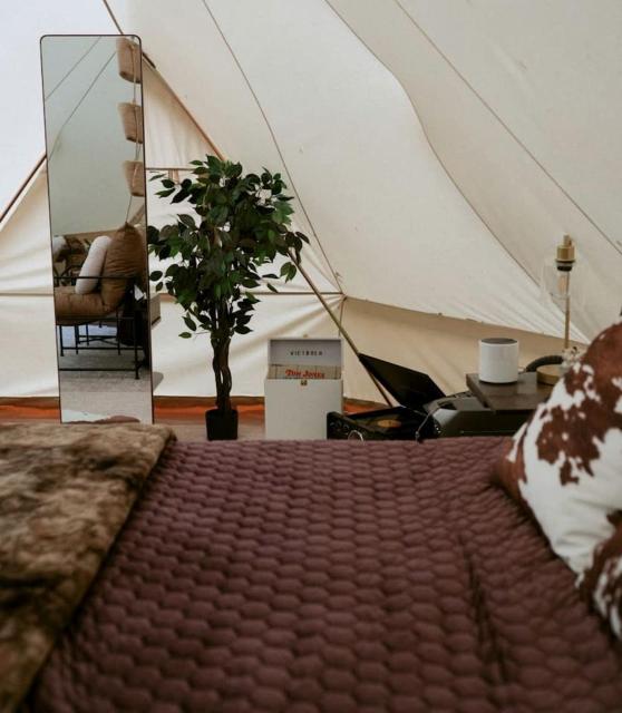 Private Luxury Glamping Tent with Delaware River Access Near Long Eddy, NY