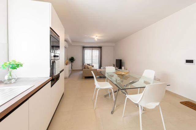 TL7 - Modern 2-Bedroom Haven