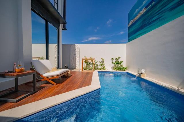 2BR villa w - pool & beach access