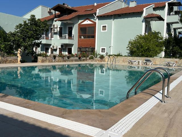 Ünlü Otel