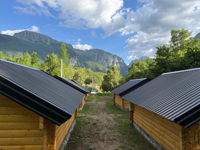 Bungalow-Guest House Alpina