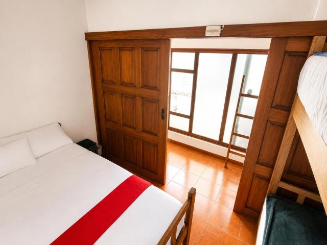 Roomii Hostel