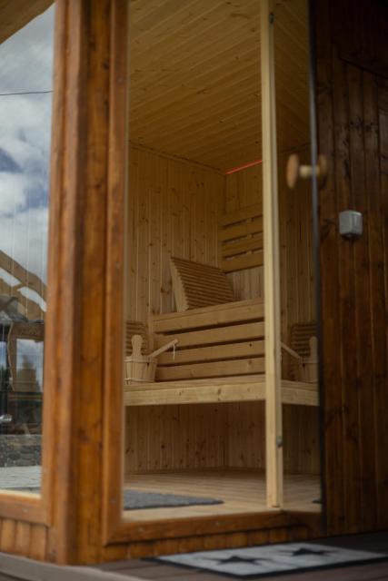 Bizon Cabin
