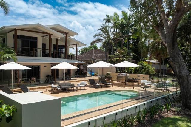 Latitude 17 Suite 3
