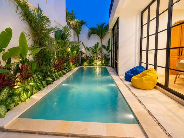 3BR Private Pool Villa in Berawa - 5 Min Walk to Beach