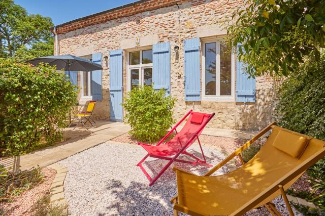 La Maison au bord du Canal - Vue sur le port