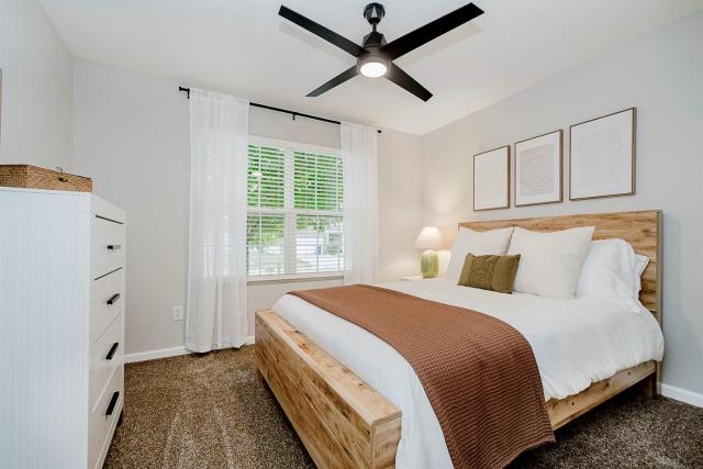 Elegant Comfort in Noblesvilles Timber Ridge!