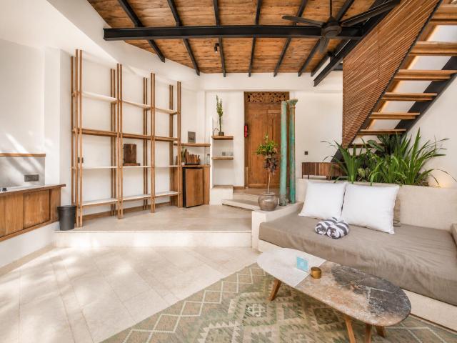 Elegant 1-BR Villa with Pool, 800m to Echo Beach