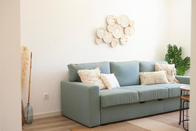 Sesimbra Old Town Apt, 1 Min Walk to Beach