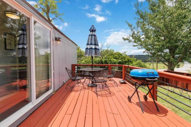 West Fork Escape with Private Deck and Porch