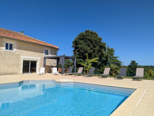 Maison avec piscine privÃ©e, animaux - 8 pers. - FR-1-653-295