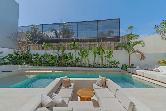 Brand New 3BR Villa Pool & Lounge Berawa Canggu