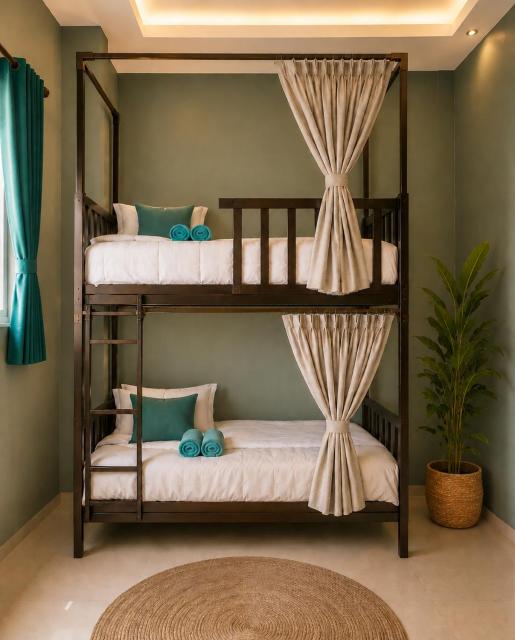 House Of Happiness Hostel With Rooftop 7 min by walk from Pier
