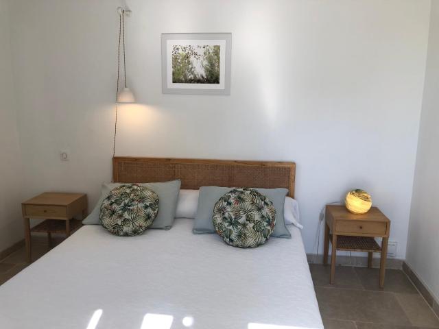Chambre hôtes Les Garrigues CUCURON