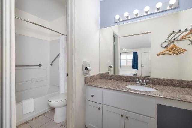 Victoria Palms Inn and Suites