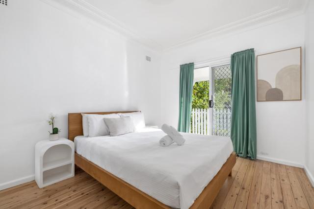 ALFRE53R - Rozelle Garden House
