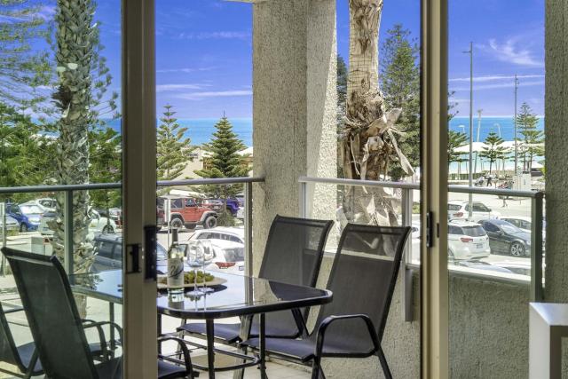 Beachfront Scarborough Retreat w Pool & Sauna