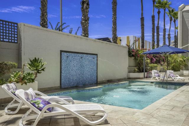 Beachfront Scarborough Retreat w Pool & Sauna