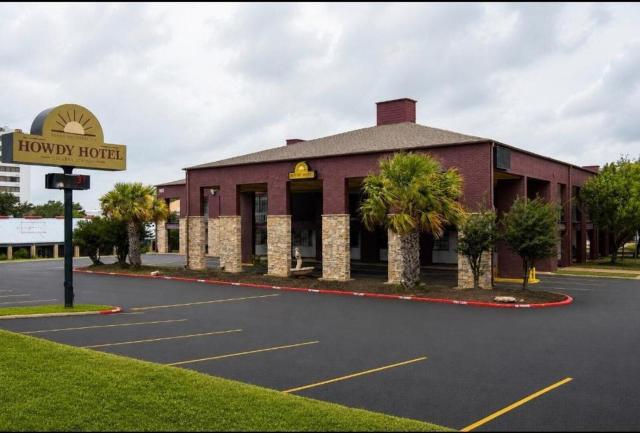 Howdy Hotel