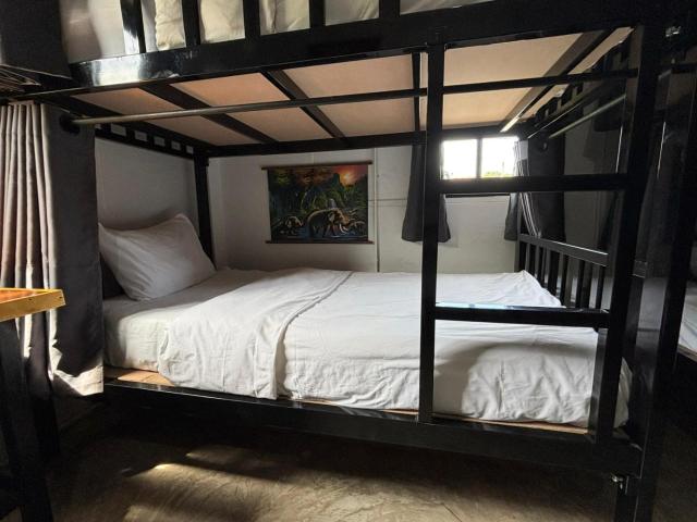 Nok Guesthouse & Hostel