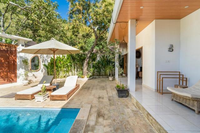 Villa Mango, with garden and pool next to the MotoGP circuit