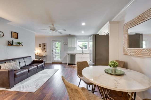 Walk to Shops & Dining: Downtown Condo in Helen