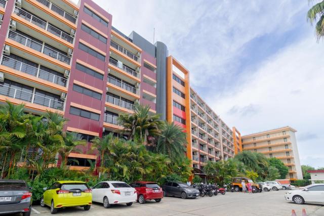 Beachside 1BR Condo Pool Gym Phuket- MBC C172