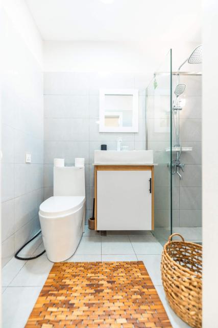 Modern Sea View Apt with Pool 4 Min to Beach - RC14