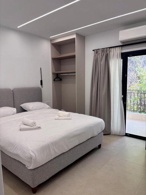 Lithitsa Lofts and Suites