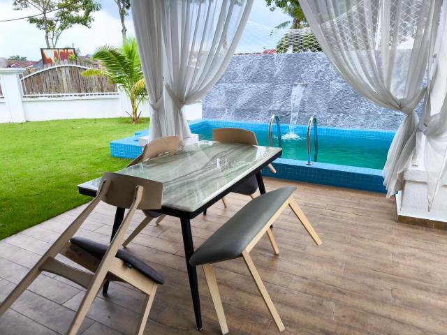 Luxpro Private Pool Bungalow Seremban