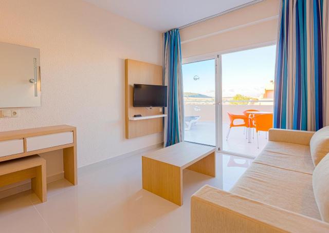 Sirenis Seaview Country Club
