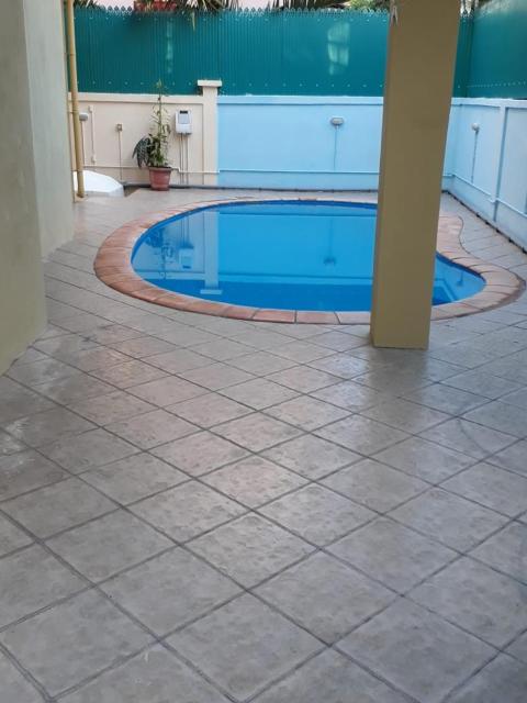 Sunny villa in Pereybere with private pool