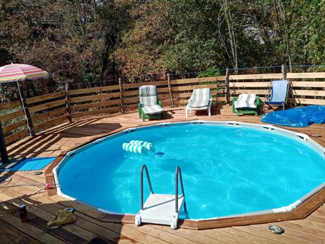Maison rustique près de Callen avec piscine