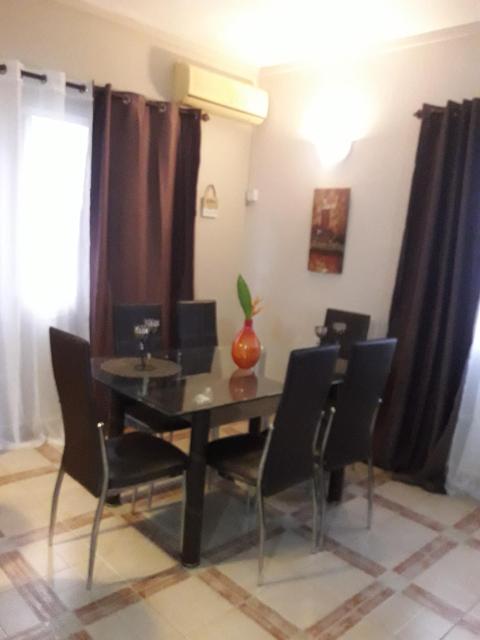Modern Apartment in Melville, Pool View, 120 m²
