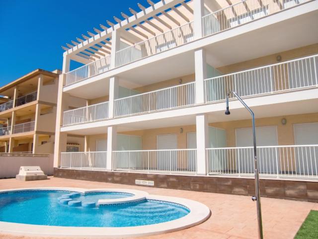 Modern apartment in Vinaròs with sea view and shared pool