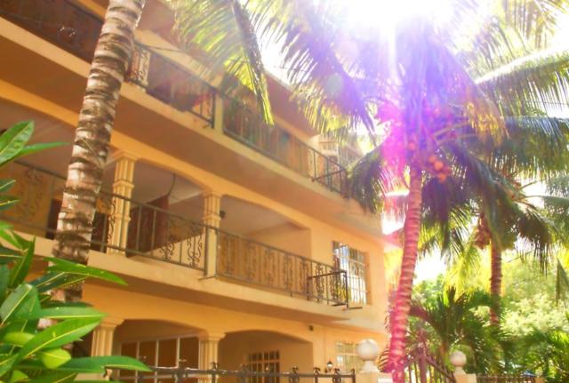 Family apartment with pool in Trou-aux-Biches, 80 m²