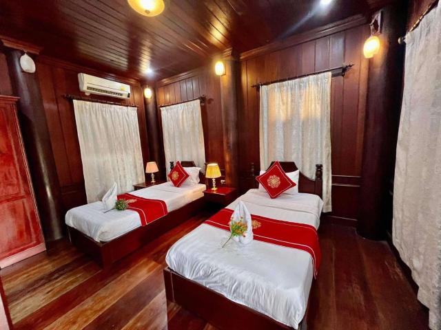 Villa Vieng Sa Vanh Hotel & Travel