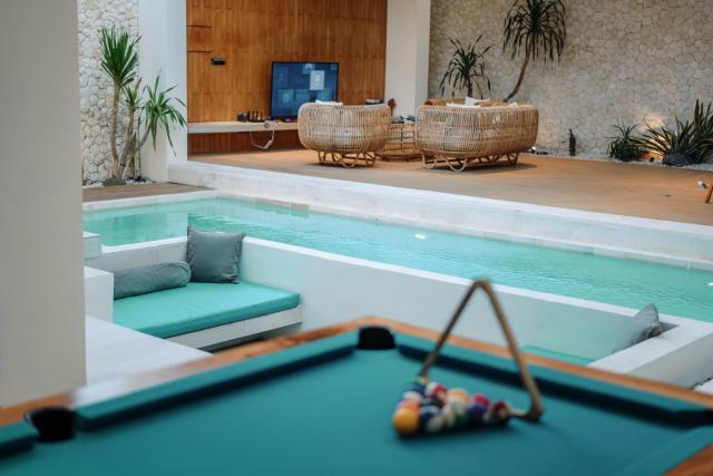 Casa Cemagi by Orivista-LUX 3BR Tropical, 2 Min to Beach