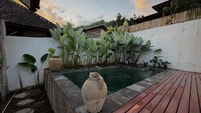2BR Private Pool Villa, 2 Min from Kuta Beach