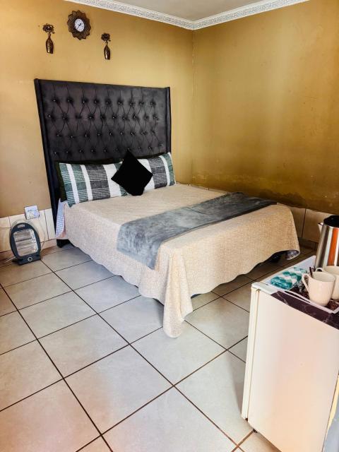 Tseleng Guest House