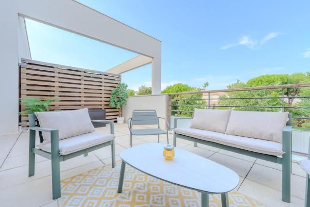 PAUL - Appart terrasse - parking prive - 6 invites