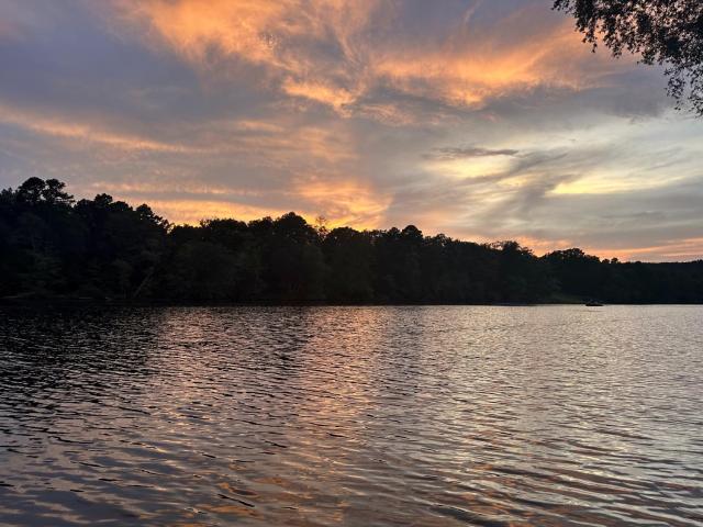 Clearwater Golden Escape on Lake Hamilton condo