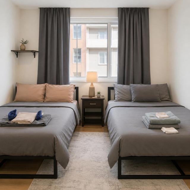 Spacious 2BR for 8 4 Beds WD Near Downtown