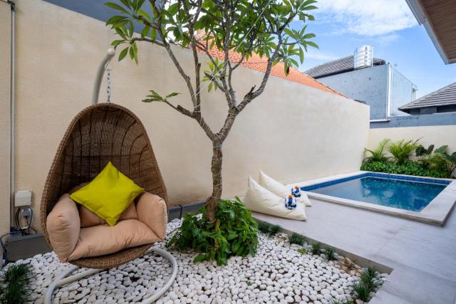 Ayura Villa Legian - Luxury Three Bedroom Private Pool