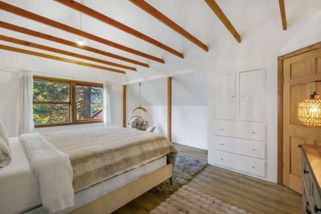 Idyllwild Retreat - Fire Pit, Views, Game Room