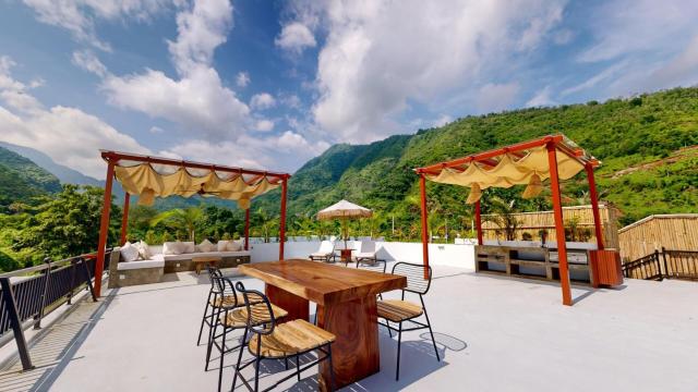 Villa Bacchanalia - 2 bedrooms-Pool-Garden-Rooftop