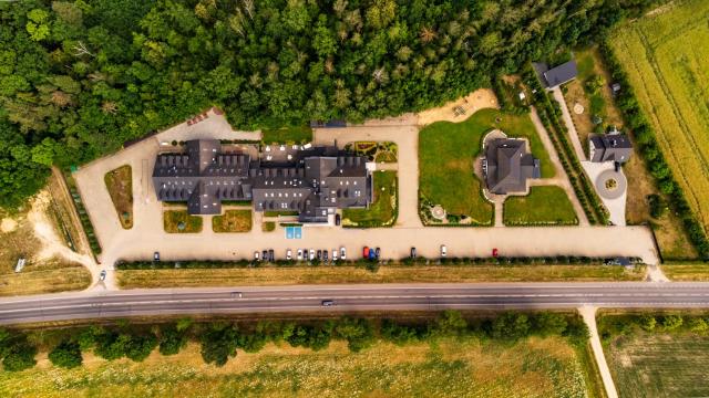 Hotel Cztery Pory Roku BUSINESS & SPA