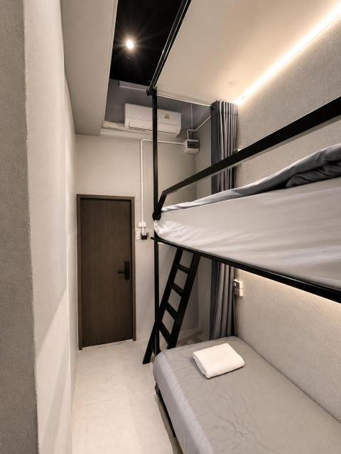 DOZE Hostel Female Dormitory