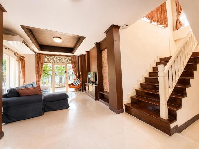 3BR Villa in Gated Estate with Pool and Gym Ao Nang